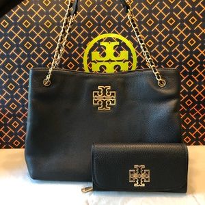 TORY BURCH- BRITTEN  TOTE W/ WALLET.
